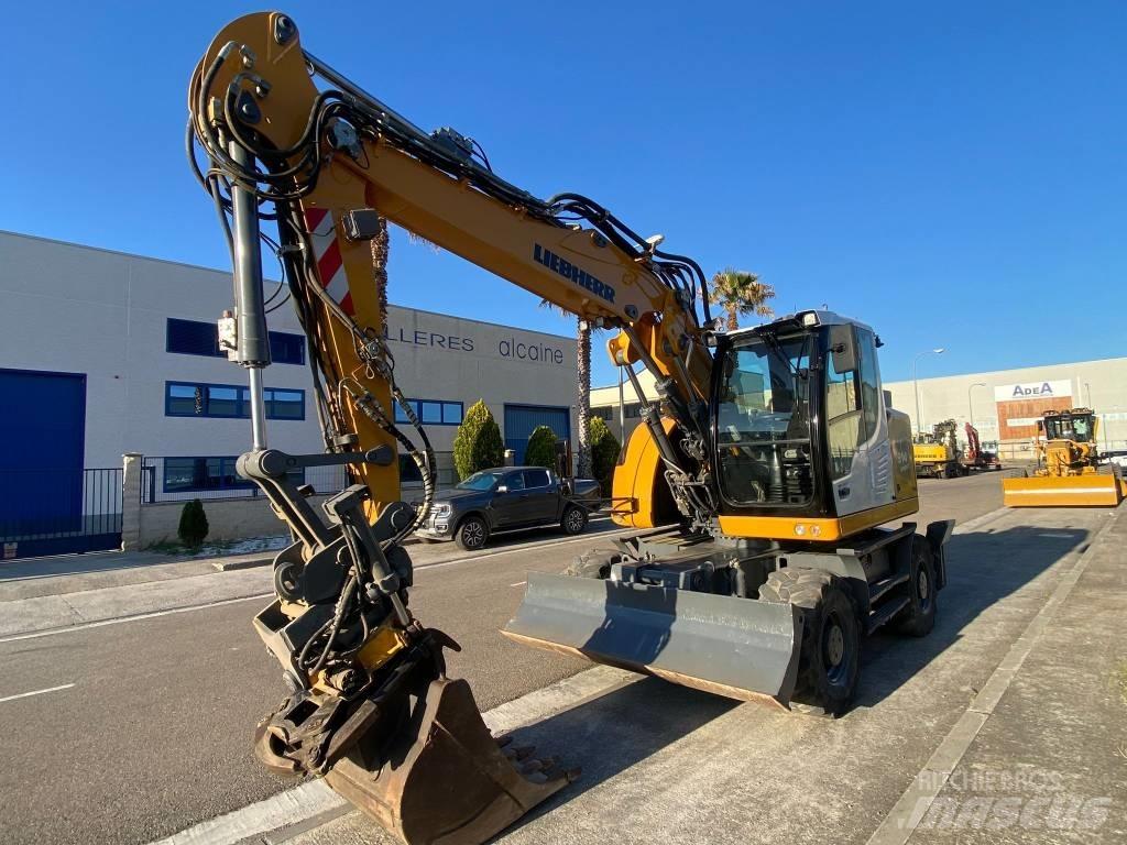 Liebherr A 914 Lastik tekerli ekskavatörler