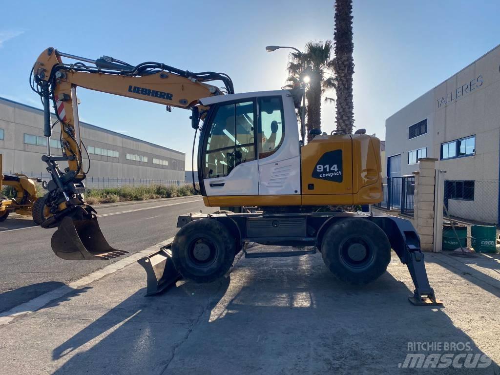 Liebherr A 914 Lastik tekerli ekskavatörler