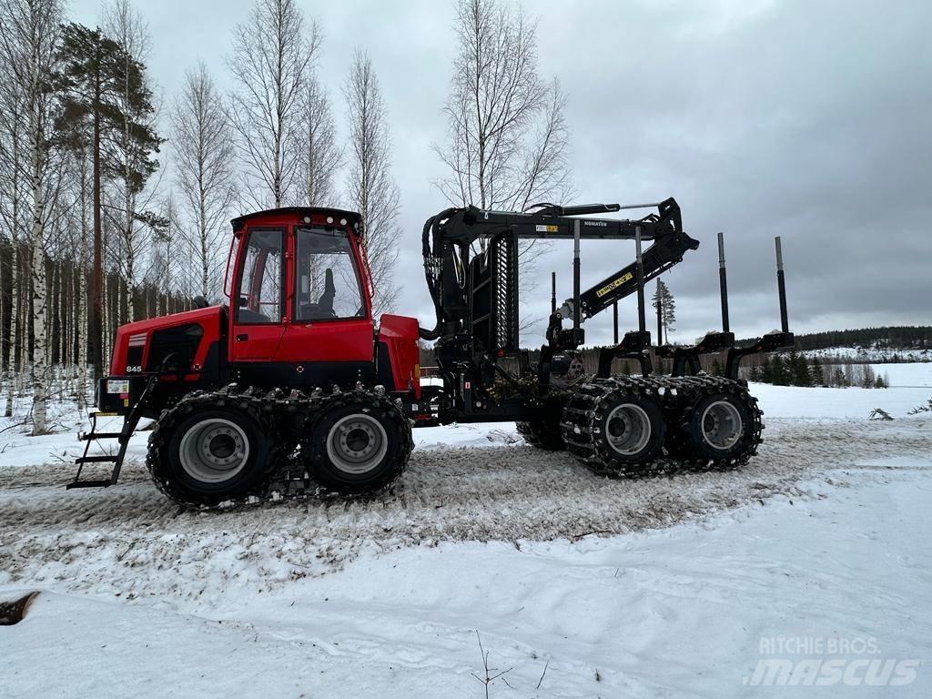 Komatsu 845 Tomruk yükleyici traktörler