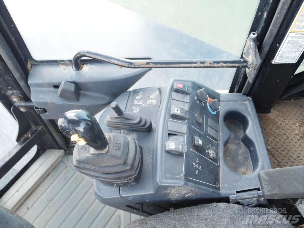 CAT 908 Tekerlekli yükleyiciler