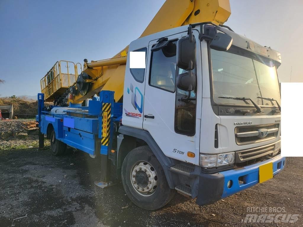 Jinwoo JW450 Araç üstü platformlar