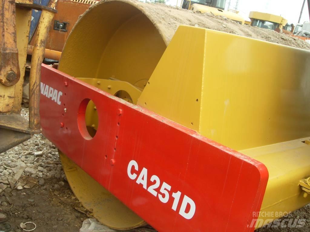 Dynapac CA 251 D Tek tamburlu silindirler