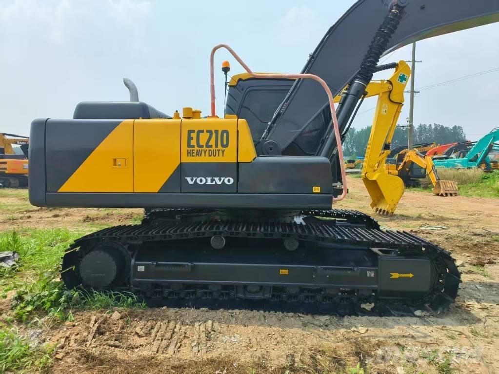 Volvo EC 210 Paletli ekskavatörler