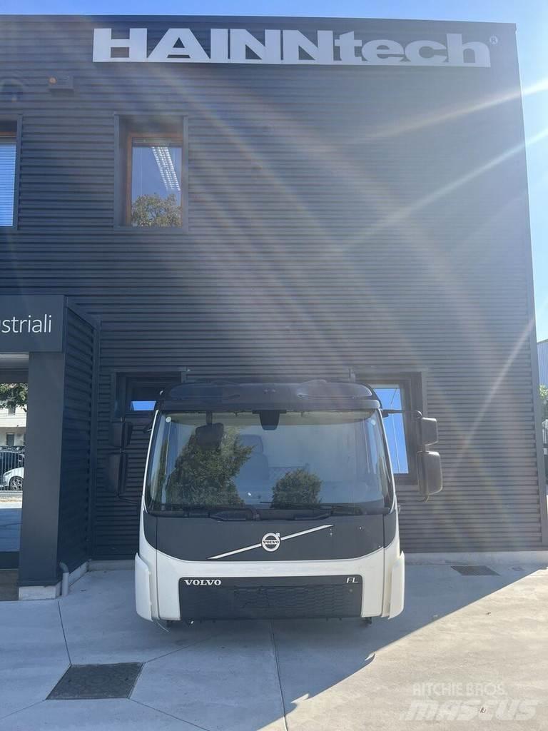 Volvo Day Cab Kabinler