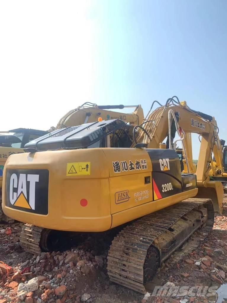 CAT 320 D L Paletli ekskavatörler