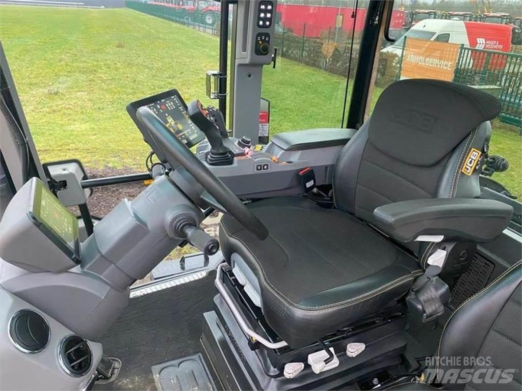 JCB 4220 ICON Traktörler