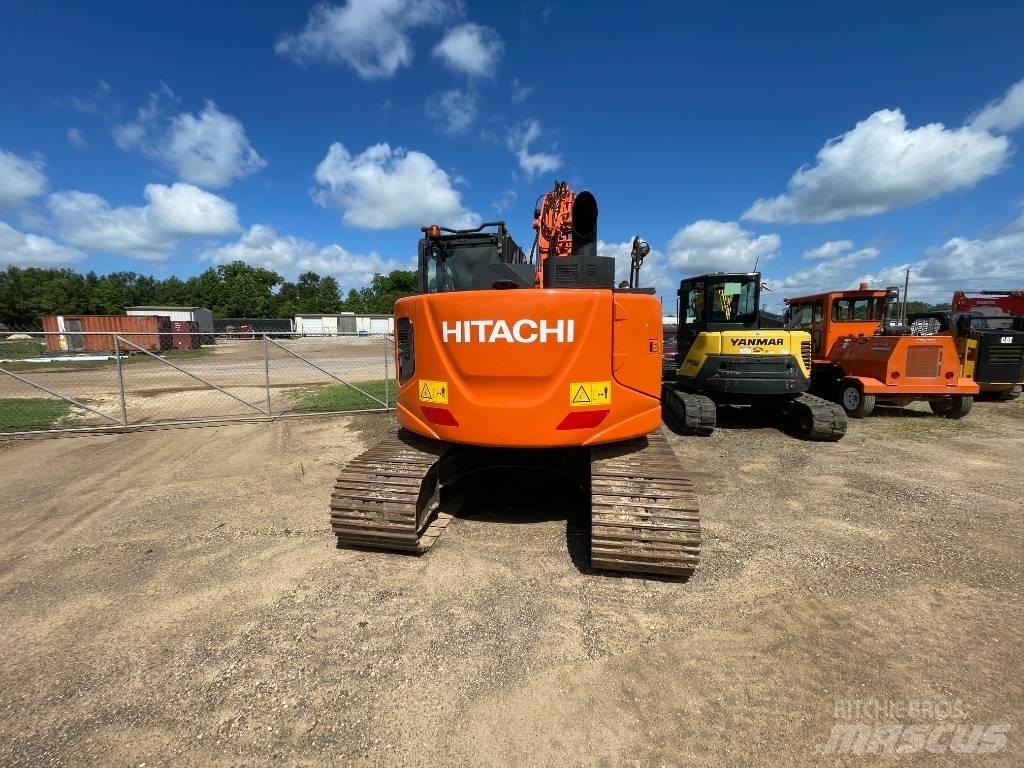 Hitachi ZX 135 US-6 Paletli ekskavatörler