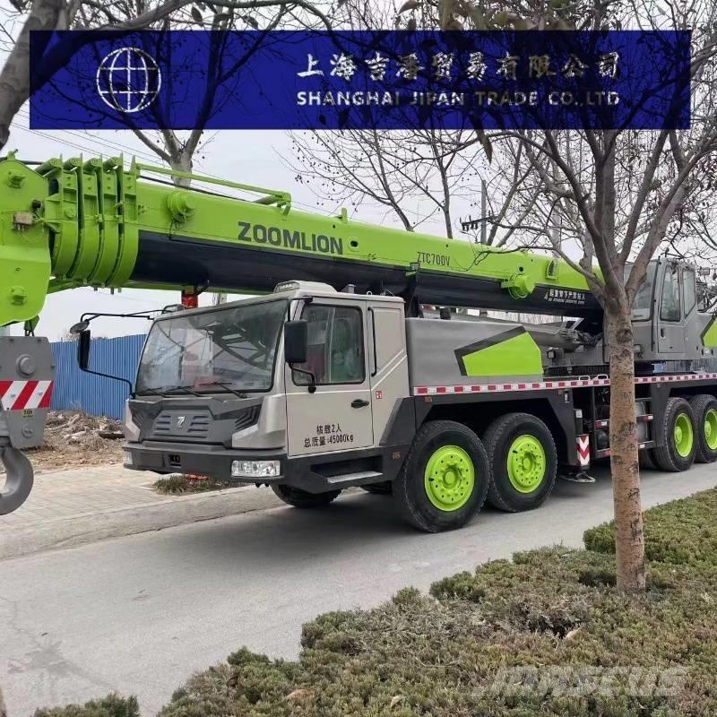 Zoomlion ZTC 700 V Yol-Arazi Tipi Vinçler (AT)