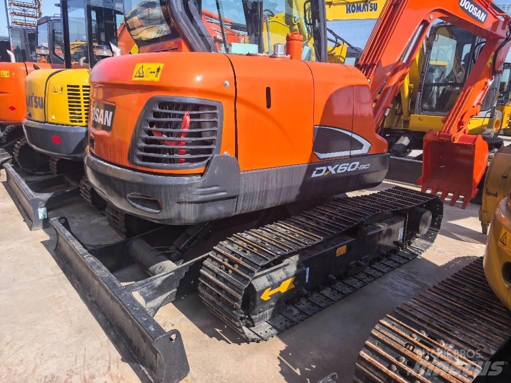 Doosan DX 60-9 C Mini ekskavatörler, 7 tona dek