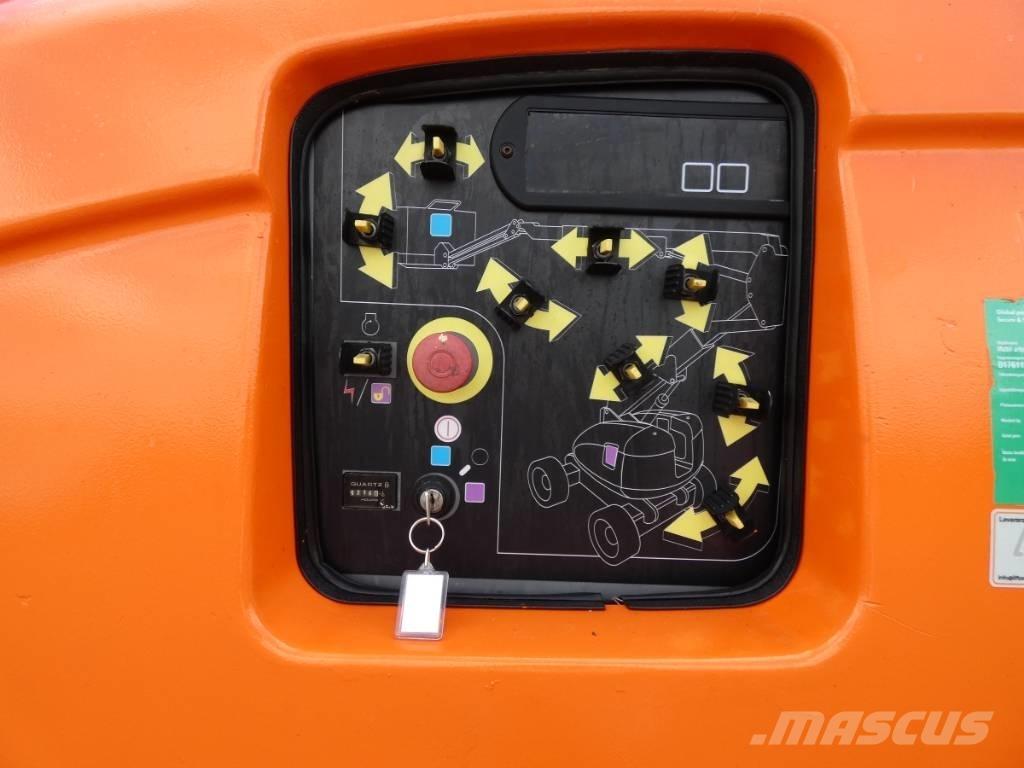 JLG 600 AJ Bomlift Körüklü personel platformları