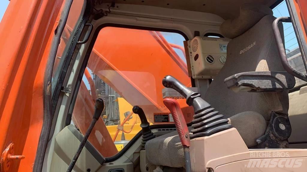 Doosan DH 300 LC-7 Paletli ekskavatörler