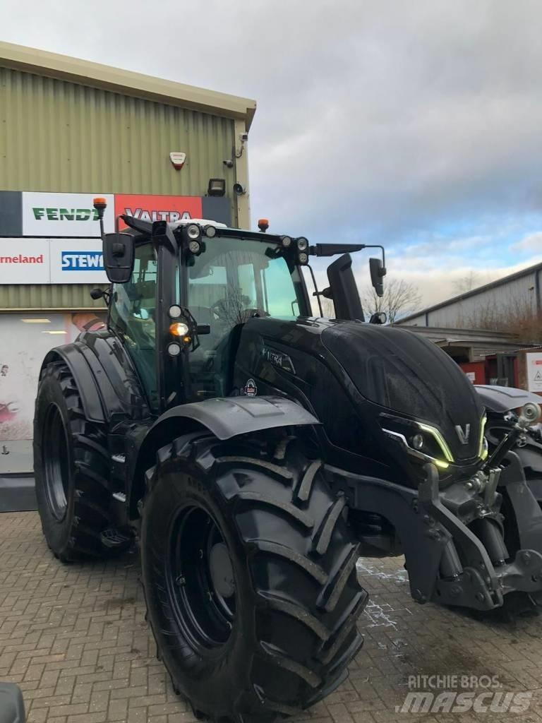 Valtra T235V Traktörler