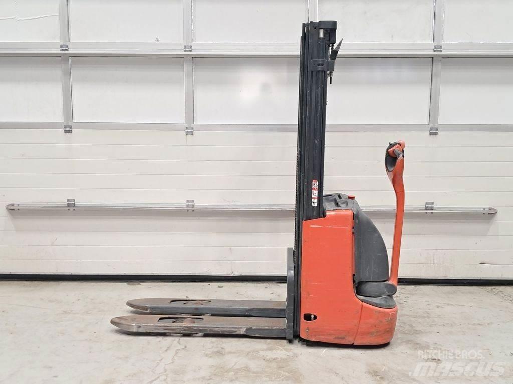 Linde L10 Yaya kumandali istif makinasi