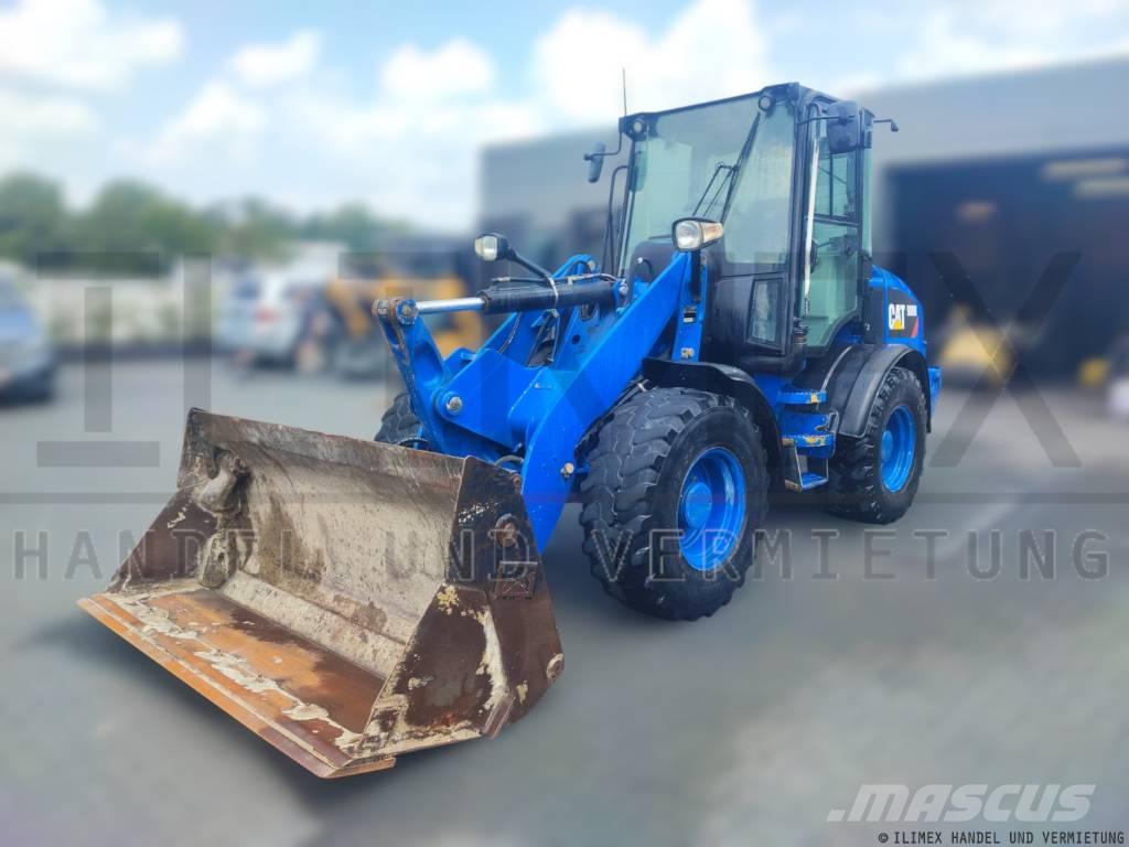 CAT 908 M Tekerlekli yükleyiciler