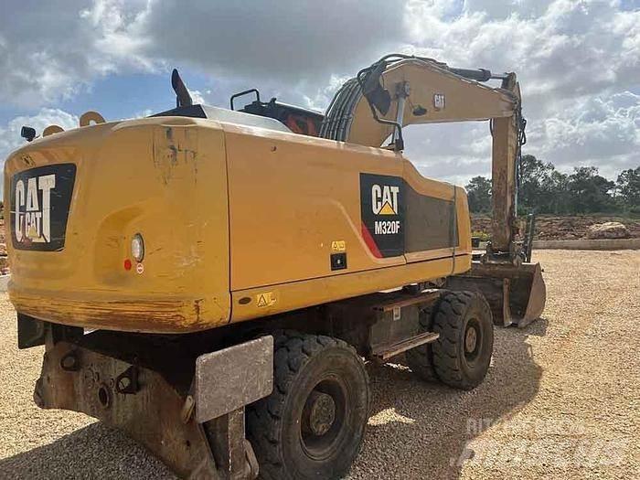 CAT M320F Özel ekskavatörler