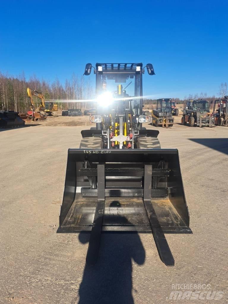 JCB 403 Çok amaçlı yükleyiciler