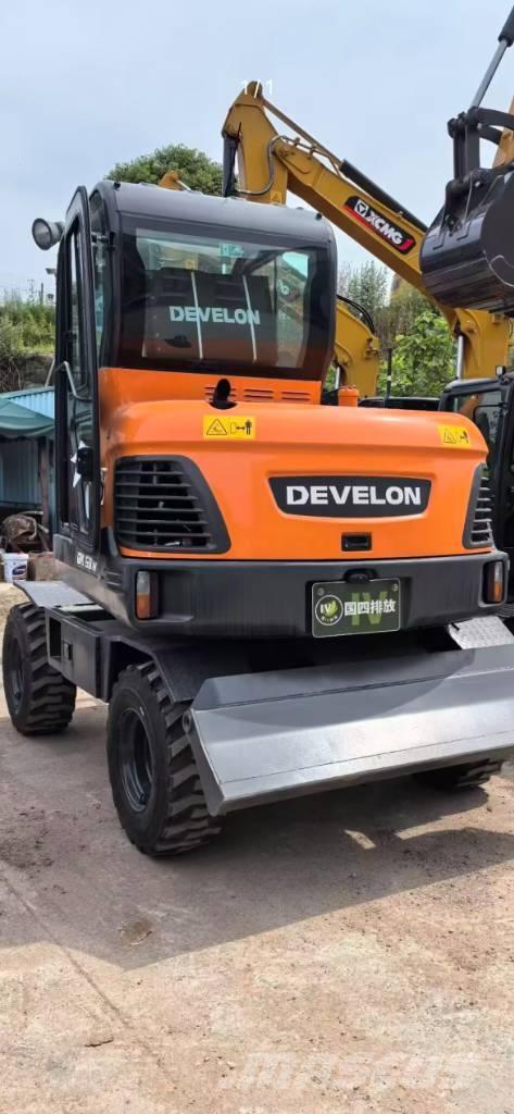 Develon DX60W ECO Lastik tekerli ekskavatörler
