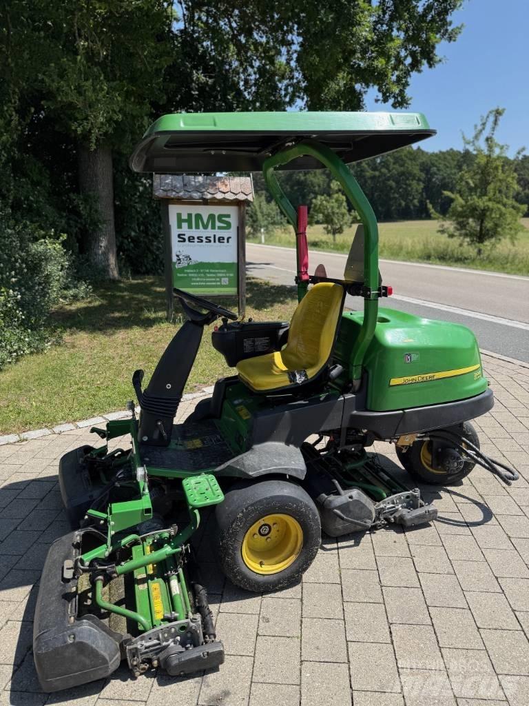 John Deere 2500 E Çim biçme makineleri