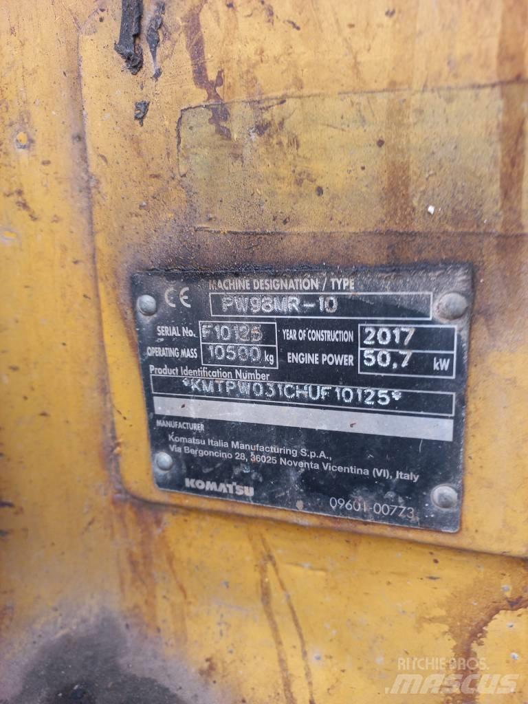Komatsu PW 98 MR Lastik tekerli ekskavatörler