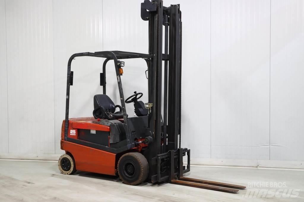 Nissan Q02L25CU Elektrikli forkliftler