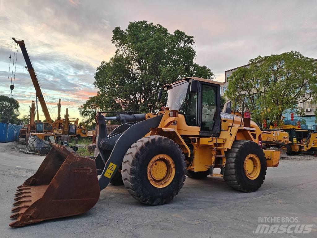 Volvo L 120 Tekerlekli yükleyiciler
