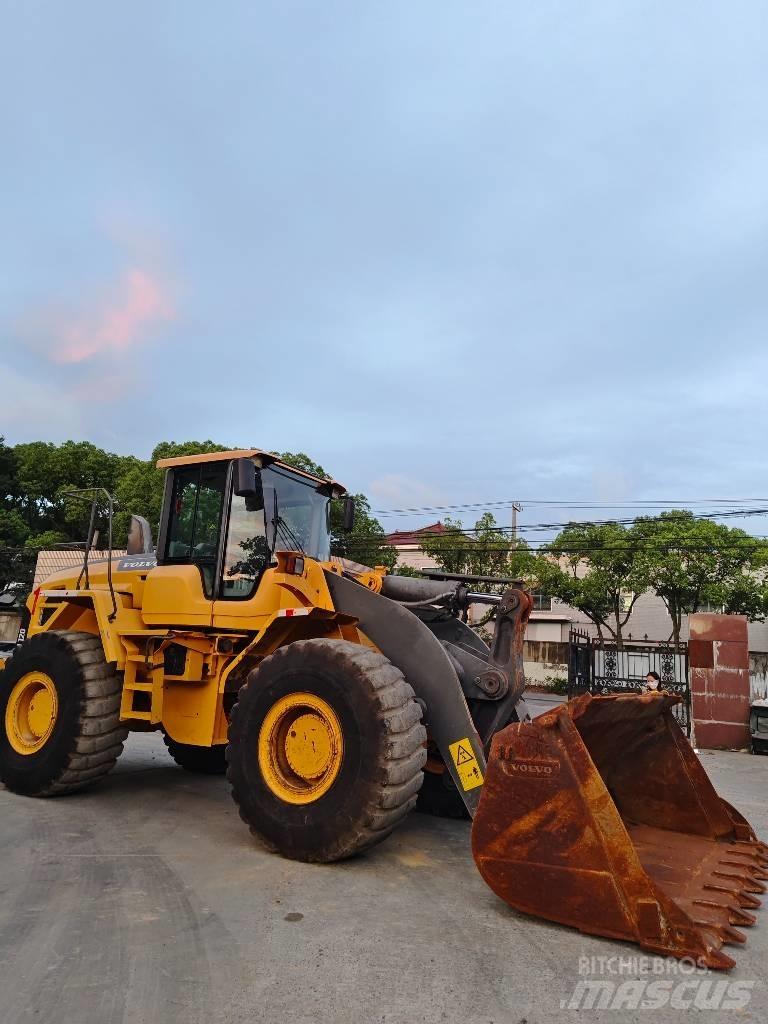 Volvo L 120 Tekerlekli yükleyiciler