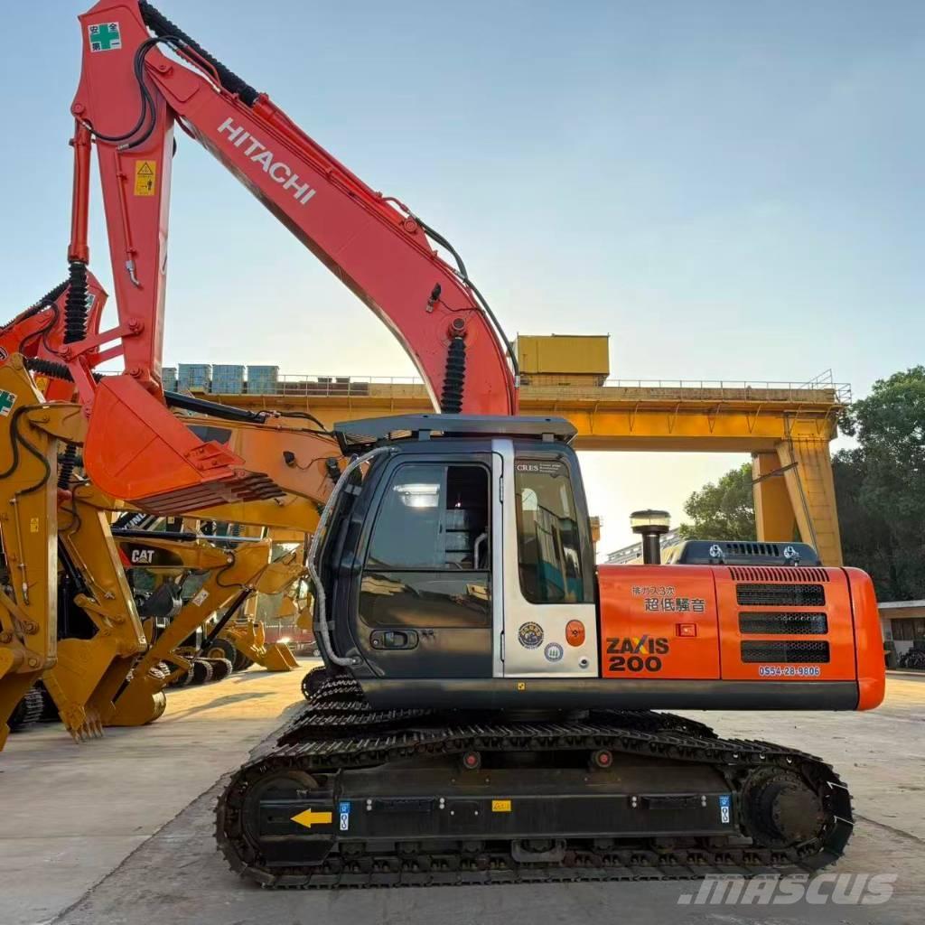 Hitachi ZX 200-3 Paletli ekskavatörler