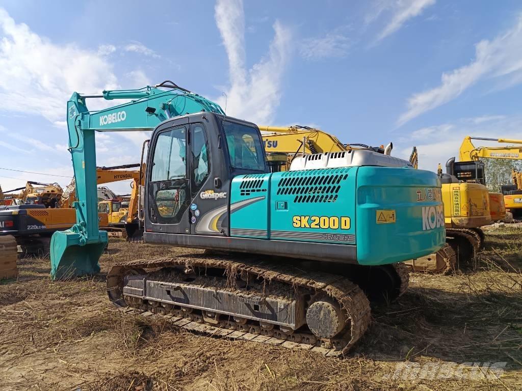 Kobelco SK 200 D Paletli ekskavatörler