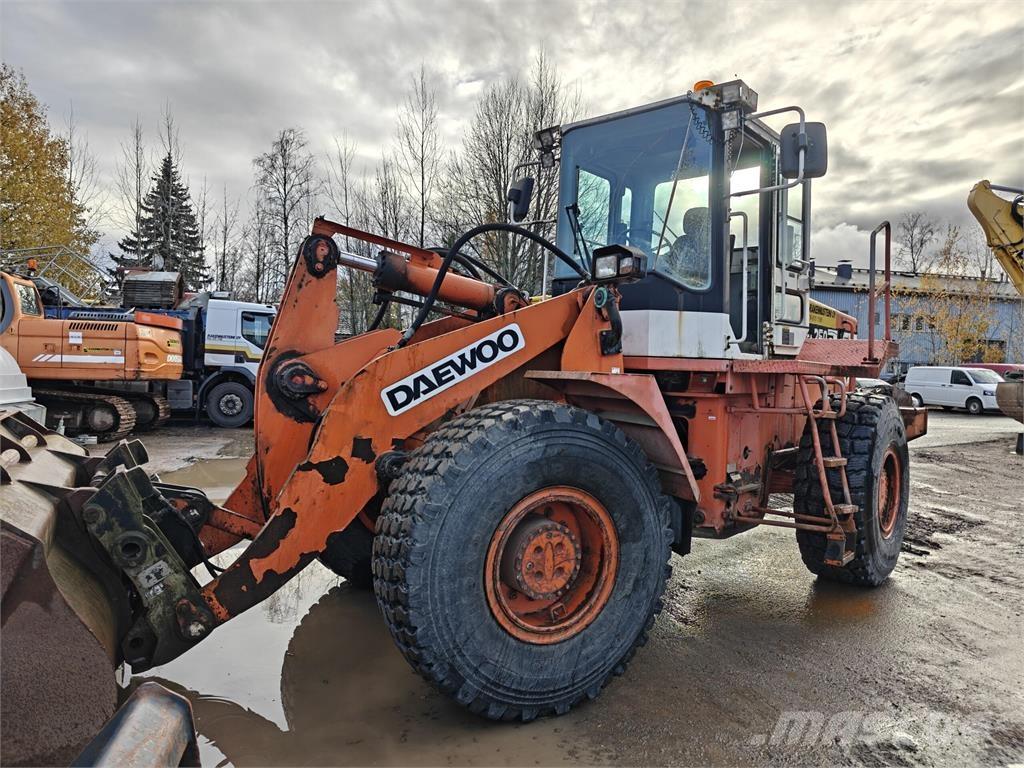 Daewoo Mega 250 Tekerlekli yükleyiciler