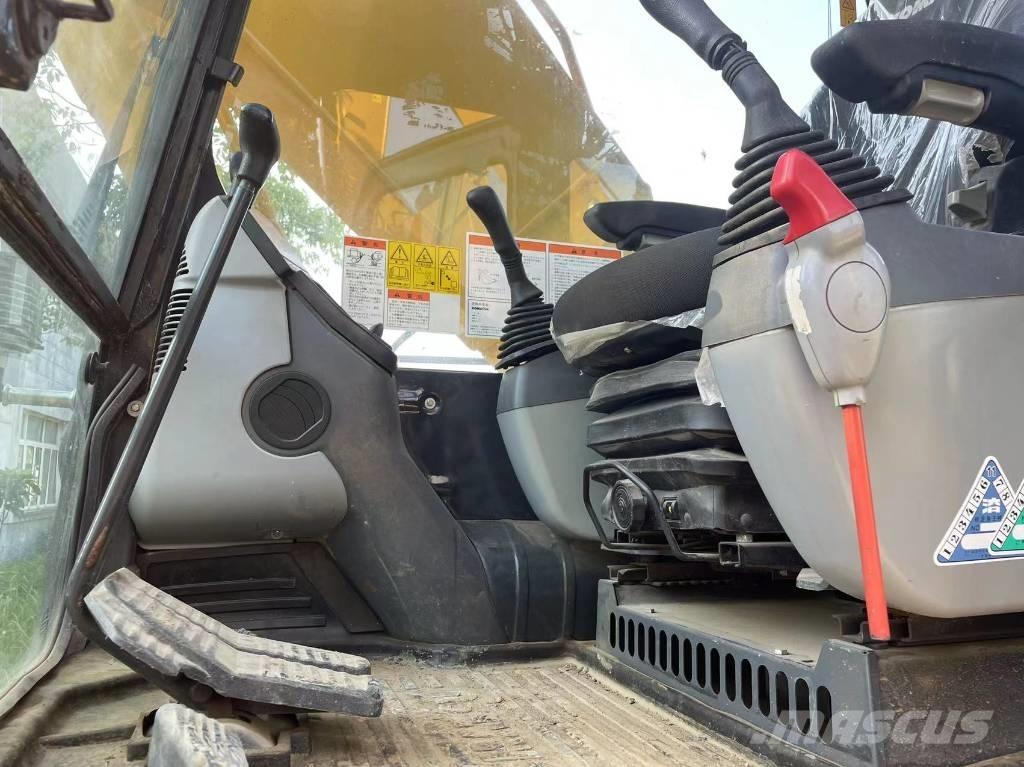 Komatsu PC 200-8 Paletli ekskavatörler