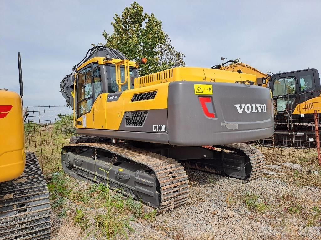 Volvo EC300D L Paletli ekskavatörler