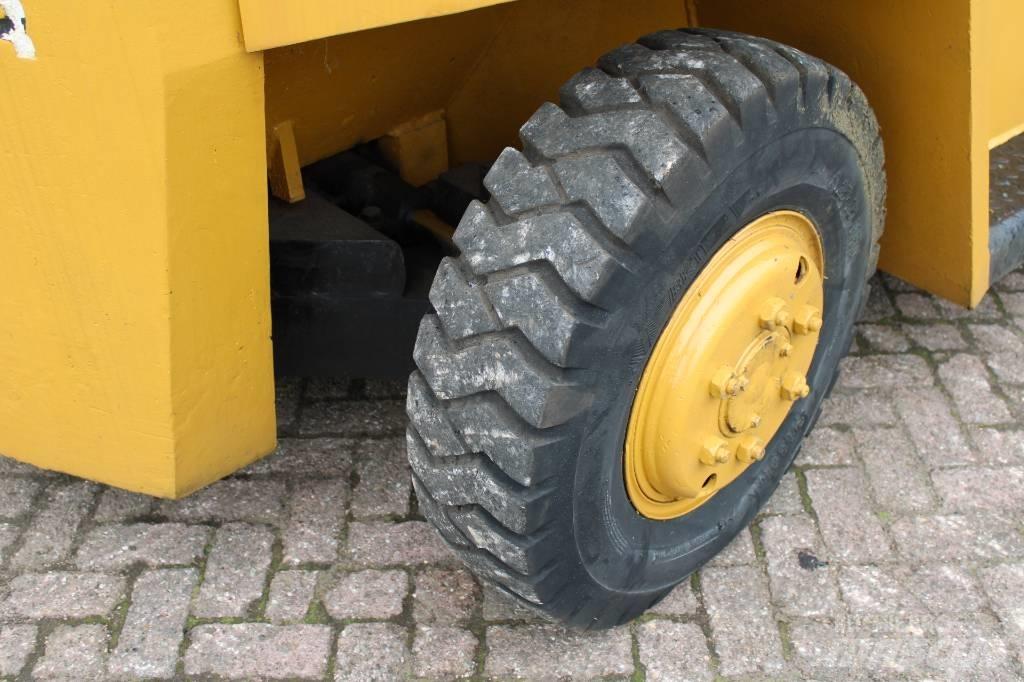CAT V 130 Dizel forkliftler