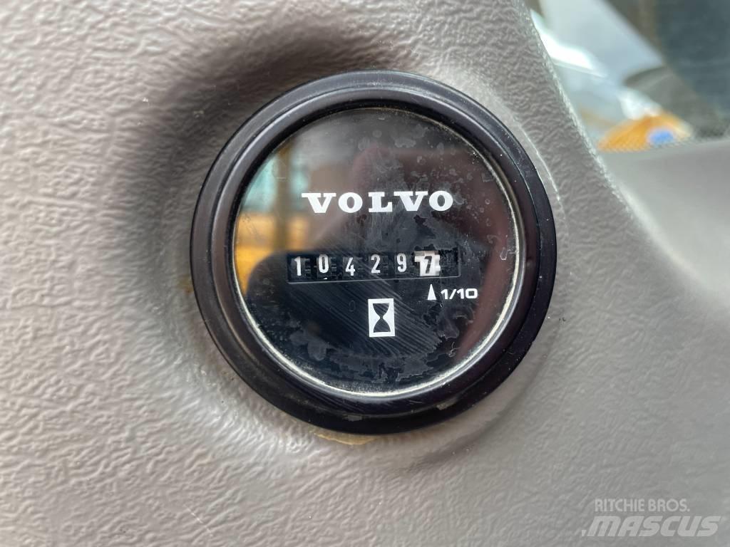 Volvo EC 480 E L Paletli ekskavatörler