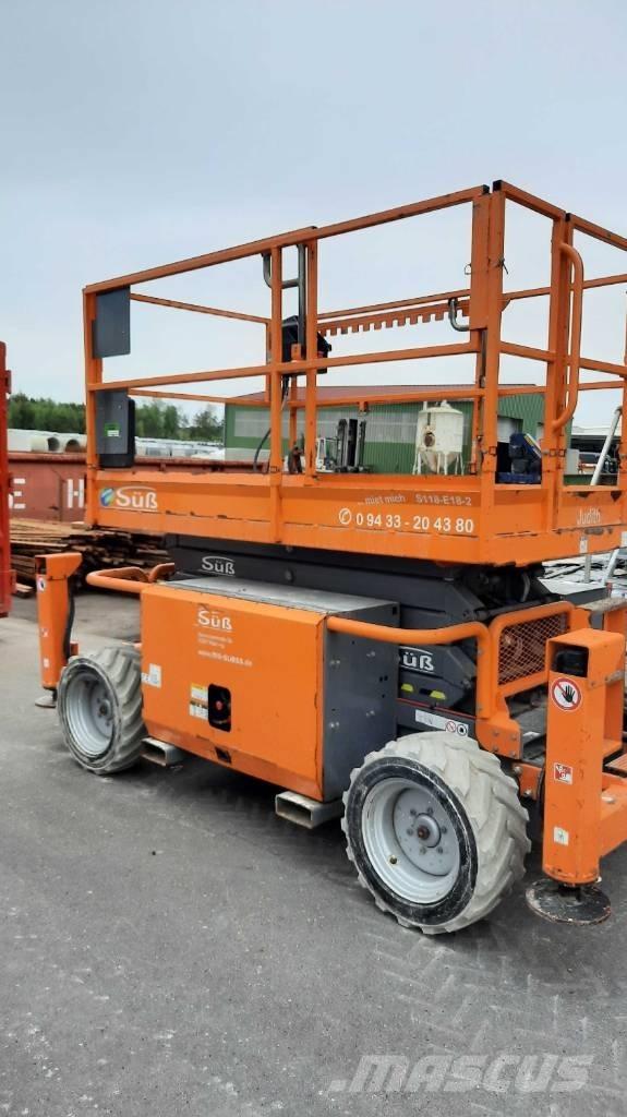 SkyJack SJ 6832 RTE Makasli platformlar