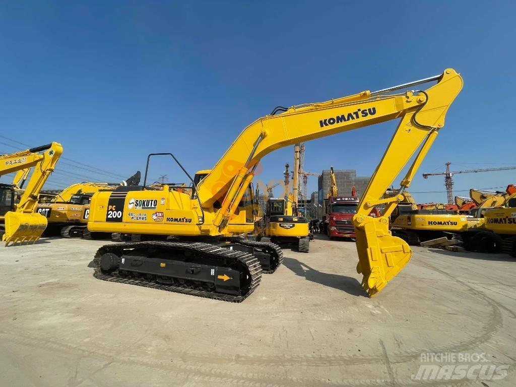 Komatsu PC 200-7 Paletli ekskavatörler
