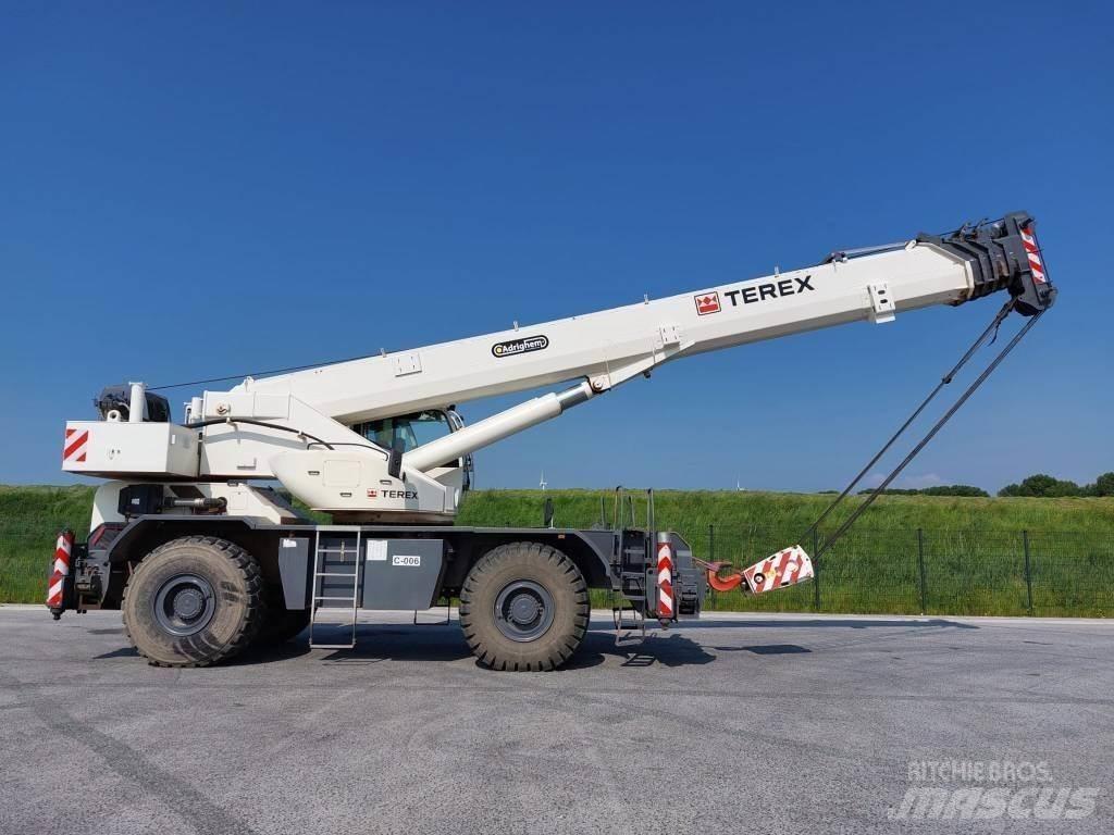 Terex RT90 Arazi Tipi Vinçler (RT)