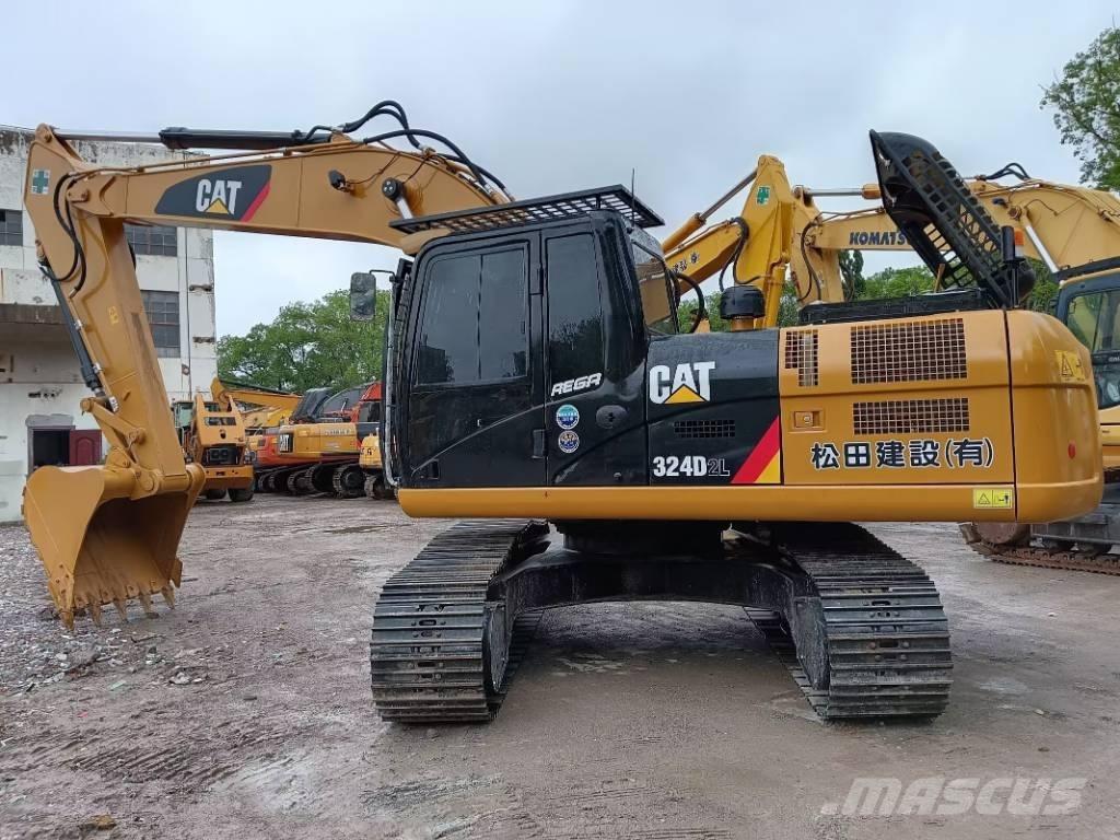 CAT 324 D L Paletli ekskavatörler