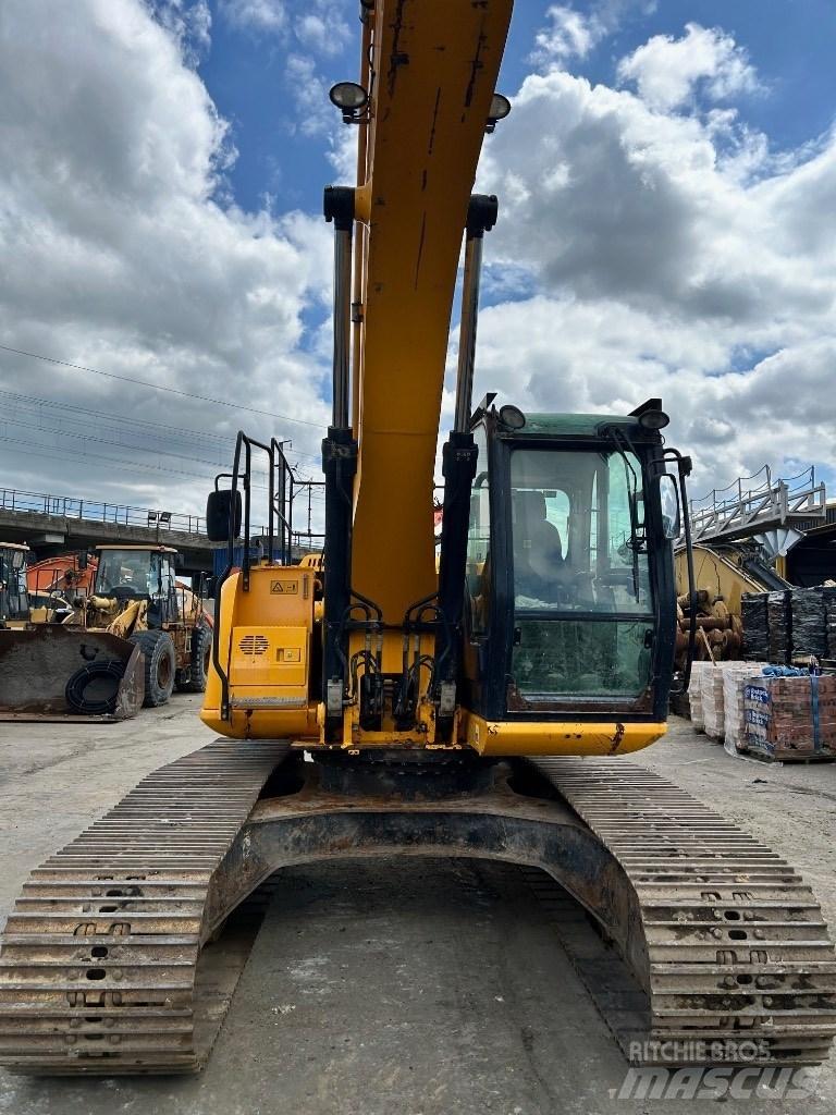 JCB JS 220 LC Paletli ekskavatörler