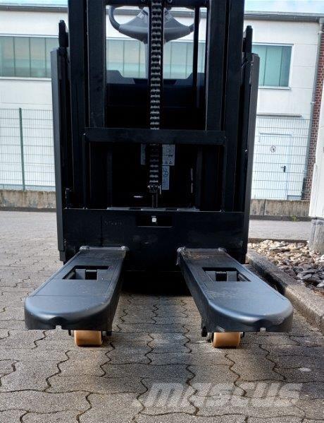 Toyota BT SWE145L Akülü depo ekipmanları