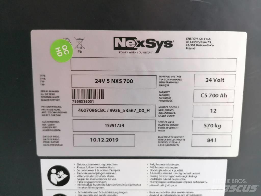 UniCarriers EPM100 Yüksek seviye siparis toplayici