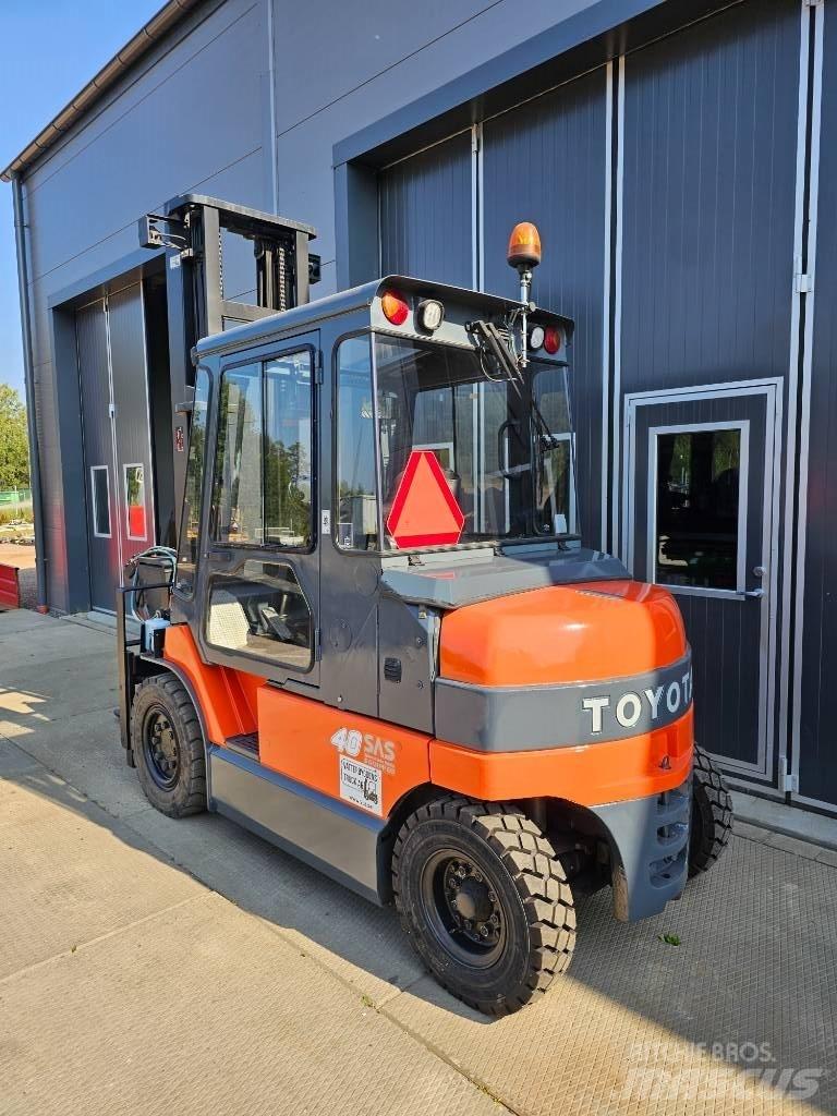 Toyota 7 FBMF 40 Elektrikli forkliftler