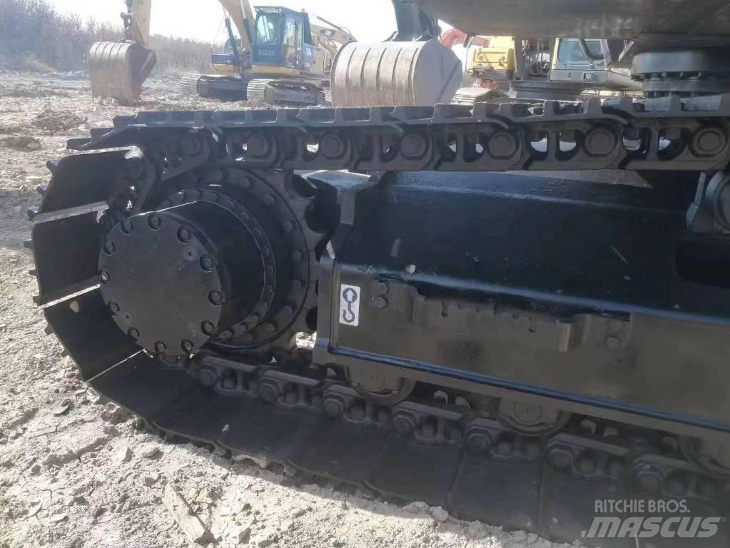 Hitachi ZX 200 Paletli ekskavatörler
