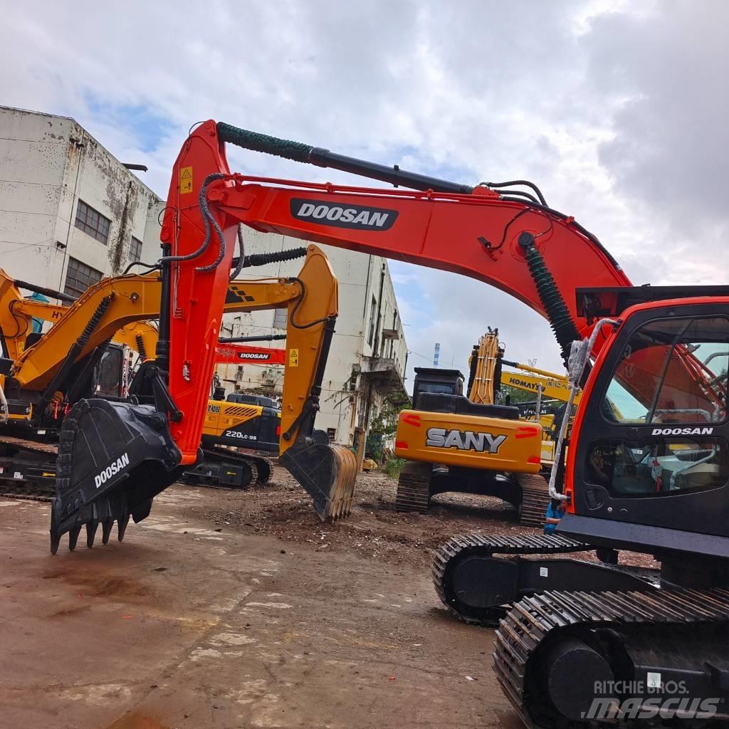 Doosan DX 300 LC Paletli ekskavatörler