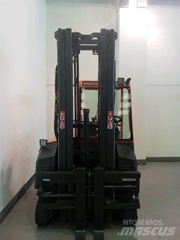 Combilift C 3000CBE Elektrikli forkliftler