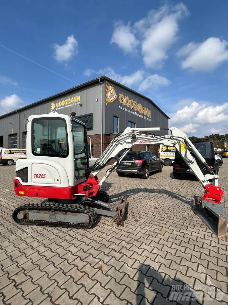 Takeuchi TB 225 Mini ekskavatörler, 7 tona dek