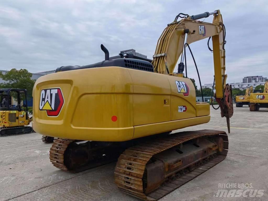CAT CAT 323GX Paletli ekskavatörler