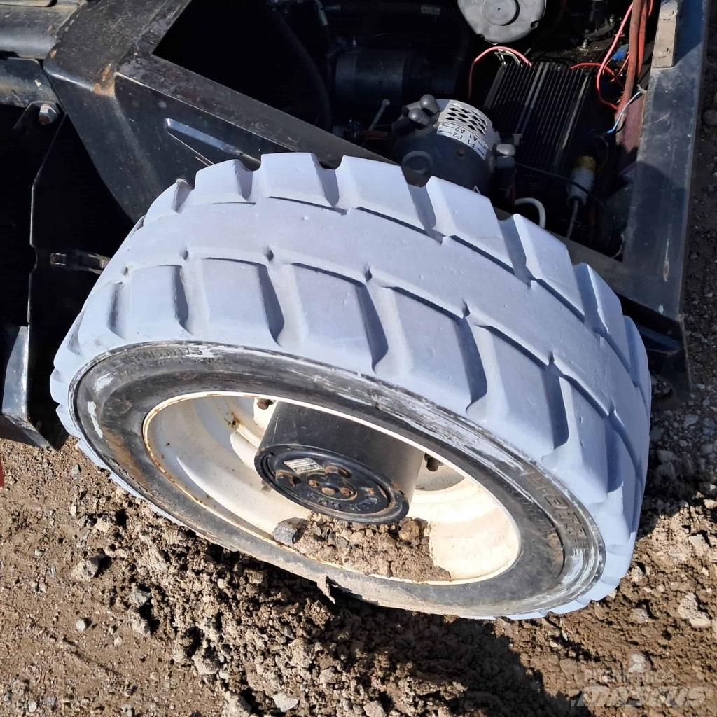 Snorkel A 46 J E Körüklü personel platformları