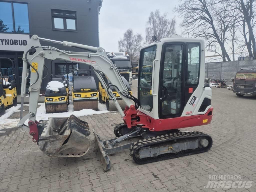 Takeuchi TB 225 Mini ekskavatörler, 7 tona dek