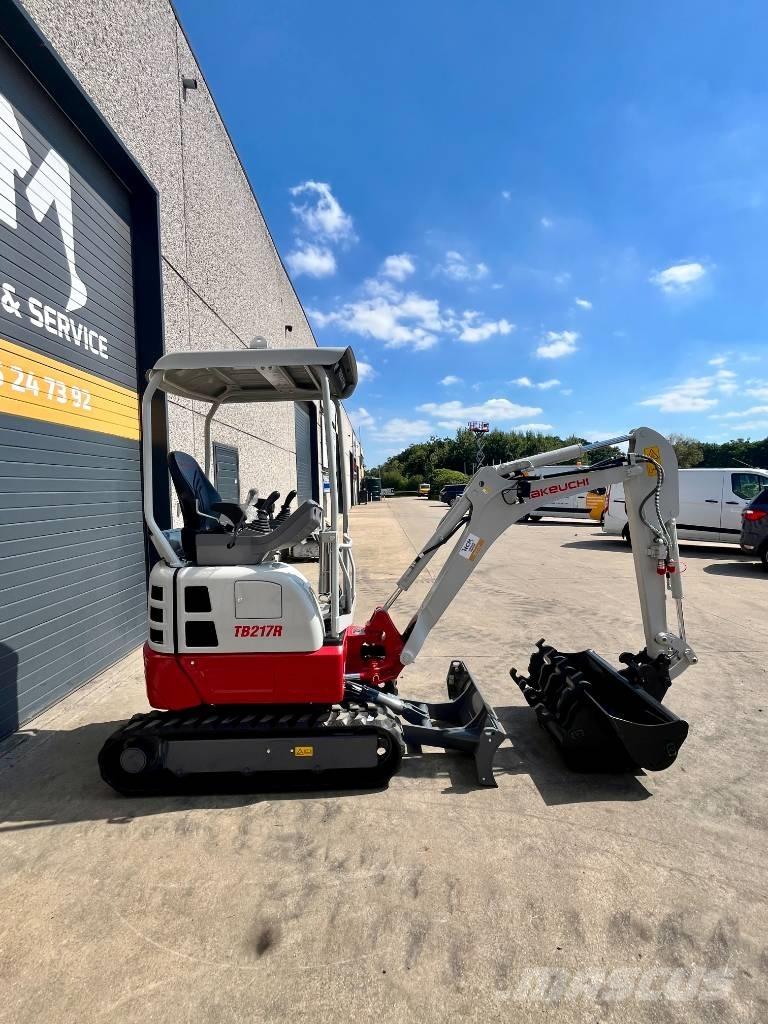 Takeuchi TB 217 R Mini ekskavatörler, 7 tona dek