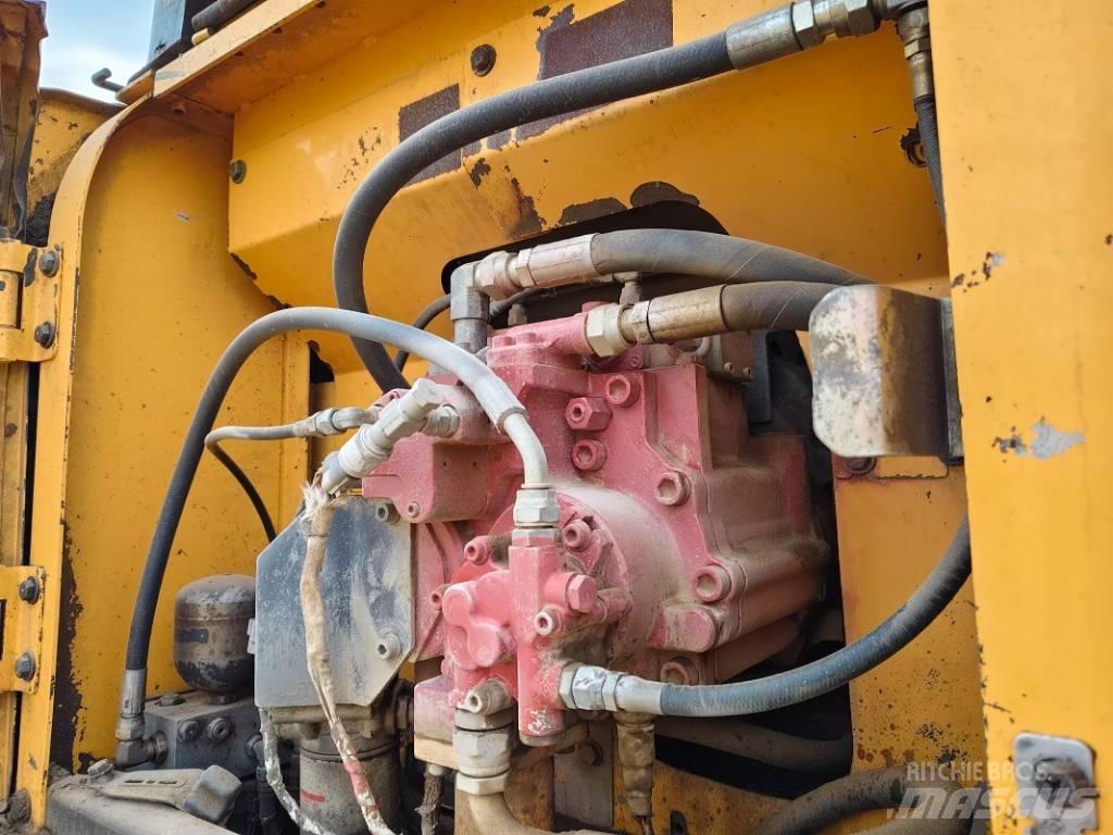 Hyundai R210W-9 Lastik tekerli ekskavatörler